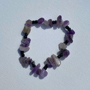Amethyst beaded bracelet